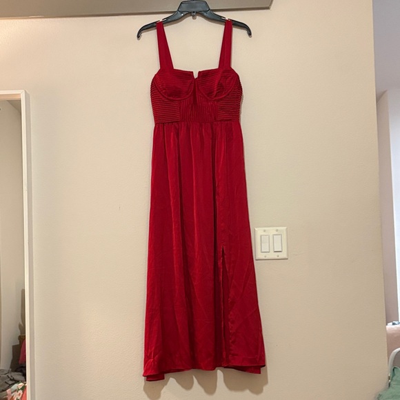 ASTR The Label Pleated Bustier Midi Dress in Red SZ S NWOT - Picture 3 of 6